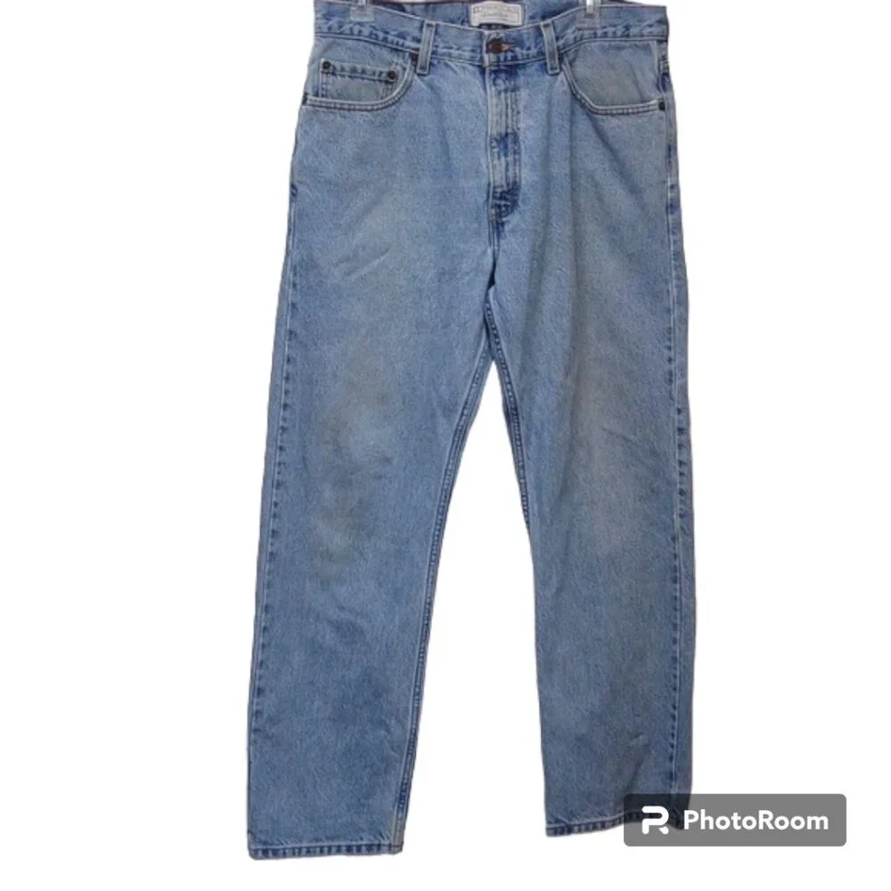 Levi's Men's Signature All Cotton Straight Leg Light Wash Distressed Blue Jeans